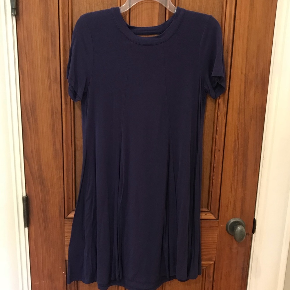 Swing dress with keyhole back